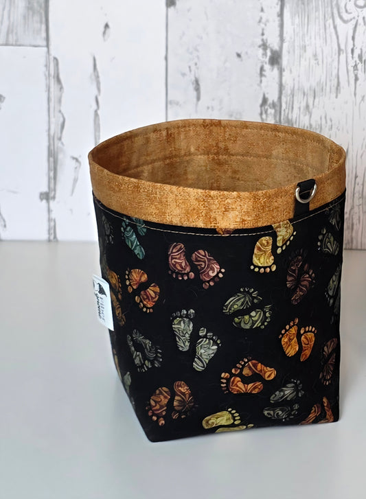 Ball Bucket - Yeti!