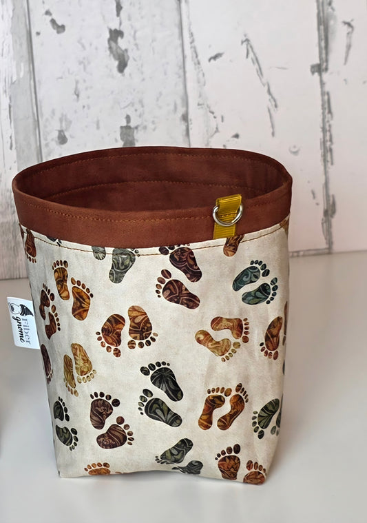 Ball Bucket - Yeti!